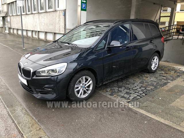 Автомобиль BMW 2 серии Gran Tourer для аренды в аэропорту Берлин-Тегель