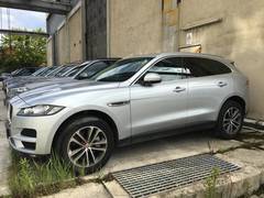Автомобиль Jaguar F‑PACE для аренды во Франкфурте-на-Одере
