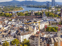 Прокат кроссовер Jaguar в Бонне в Германии